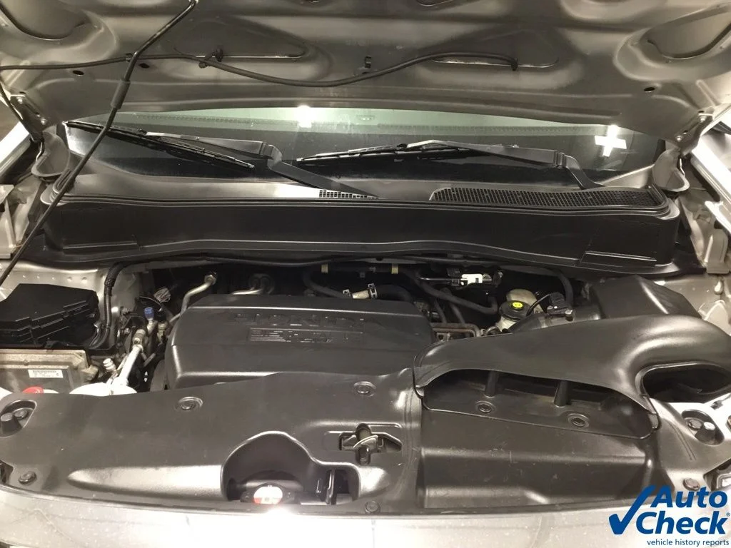 Used 2013 Silver Honda EX-L image 40