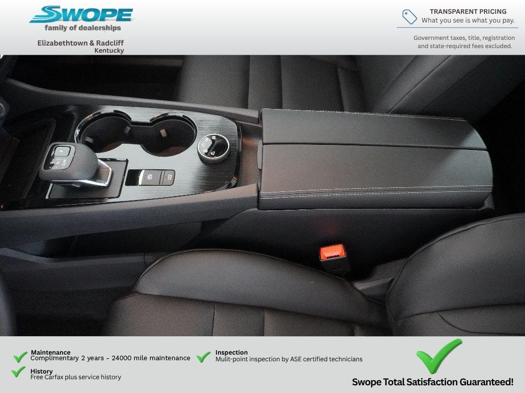 Used 2026 Everest White Pearl Tricoat Nissan Dark Armor image 25