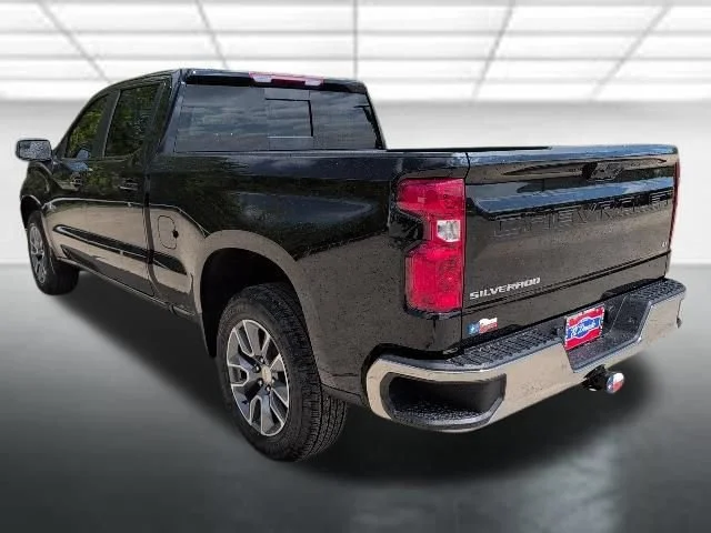 2026 Chevrolet Silverado 1500 LT - Photo 2