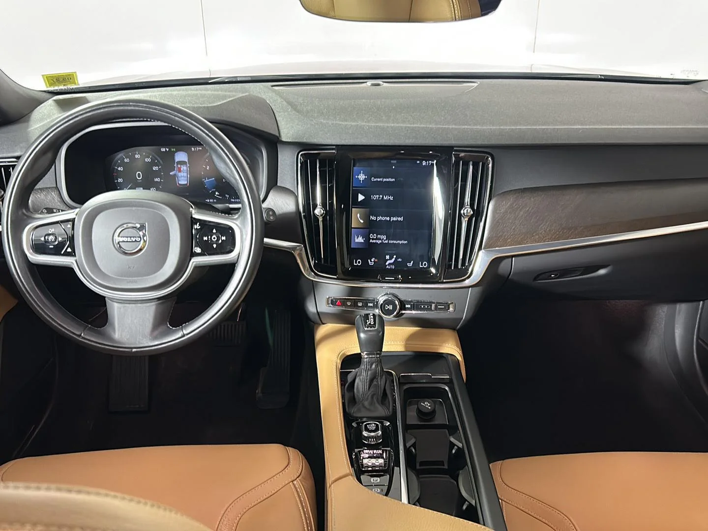 Used 2019 Denim Blue Metallic Volvo T5 image 30