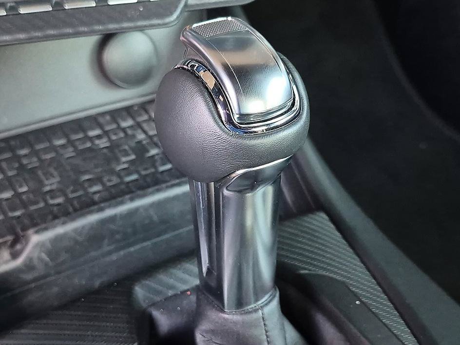 Used 2024 Silver Metallic Ford GT Premium image 25