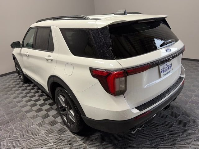 New 2026 Star White Metallic Tri-Coat Ford ST image 12