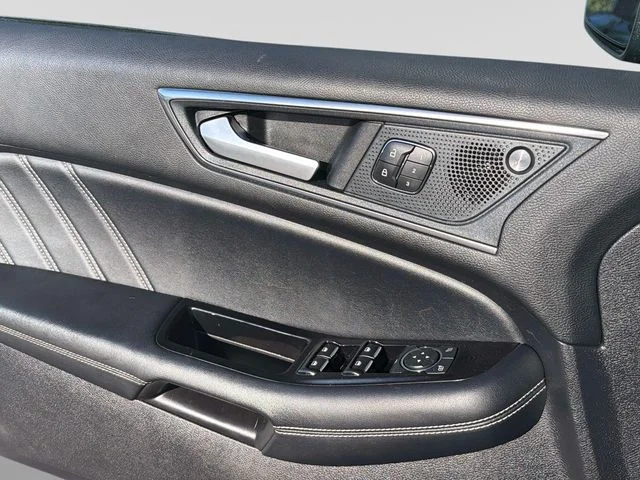 Used 2019 Gray Ford ST image 18