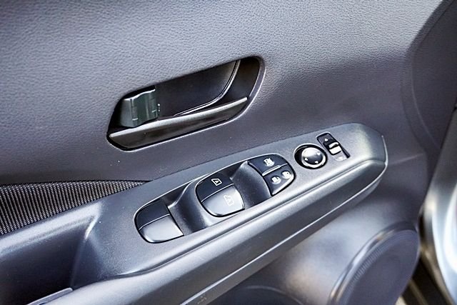 Used 2024 Gray Nissan S image 22