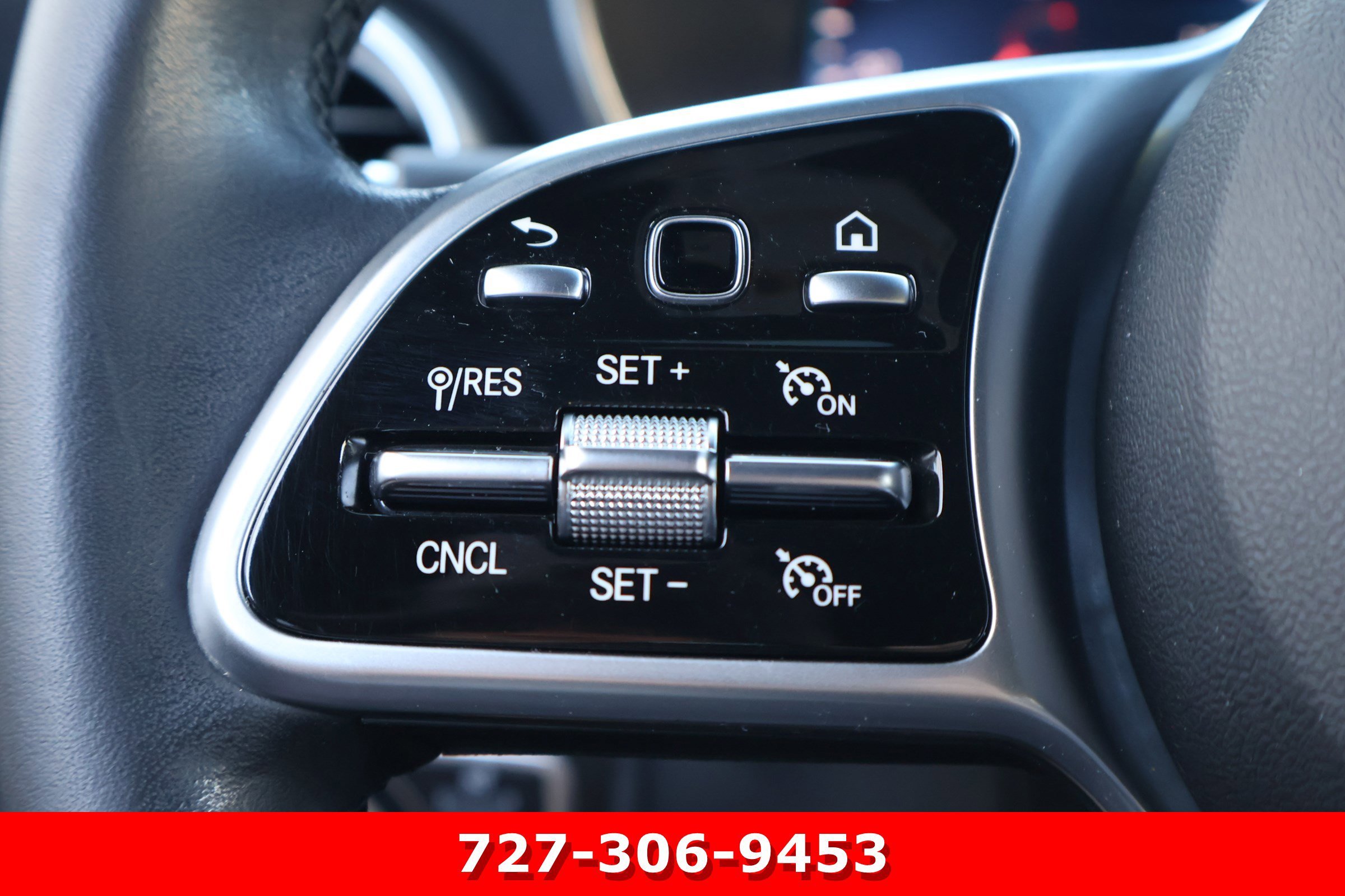 Certified Used 2022 Gray Mercedes-Benz GLC 300 image 27