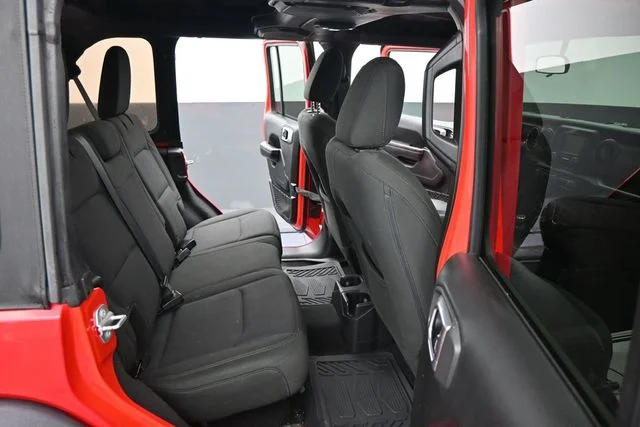Used 2018 Red Jeep Unlimited Sport S image 13