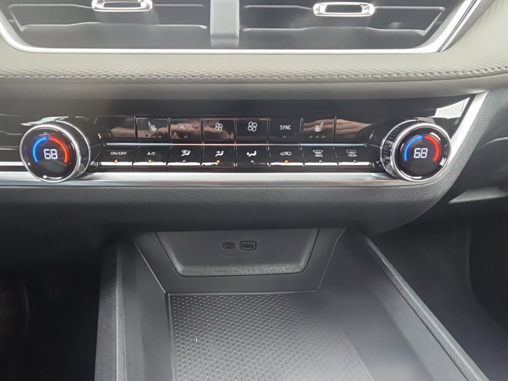 2027 Chevrolet Equinox LT - Photo 26