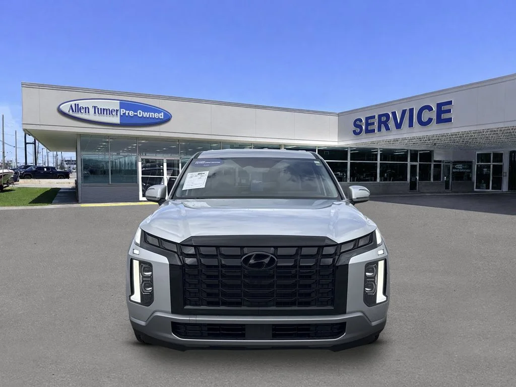 Used 2023 Typhoon Silver Hyundai SE image 3