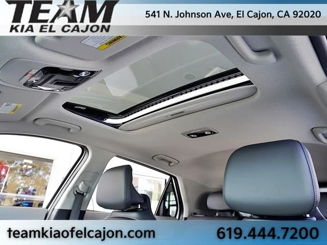 New 2026 White Kia Wave image 20