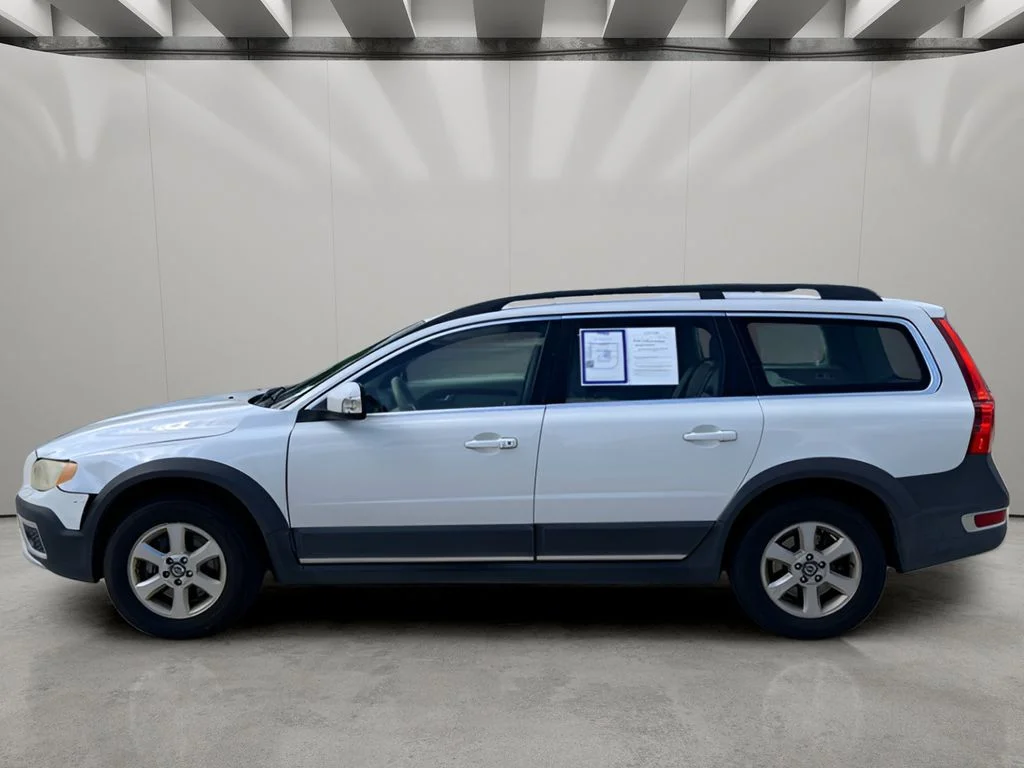Used 2010 Volvo XC70 3.2 with VIN YV4982BZ4A1080452 for sale in Brookshire, TX