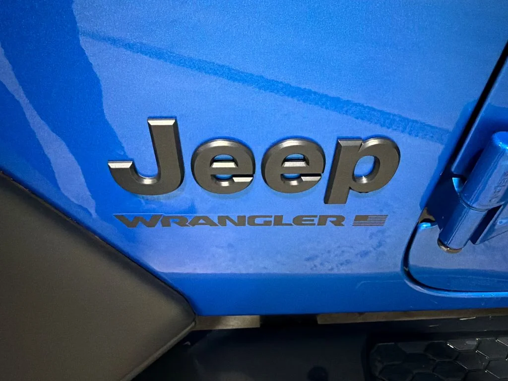 Certified Used 2025 Hydro Blue Pearlcoat Jeep Sport image 11