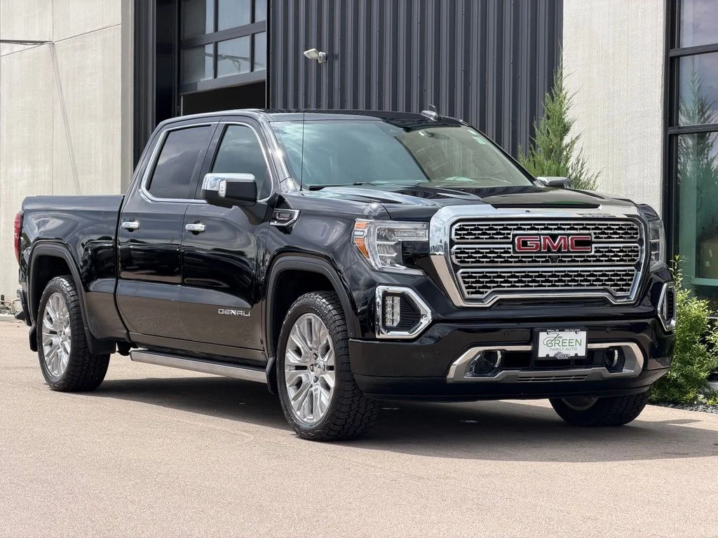 Used 2020 Black GMC Denali image 4