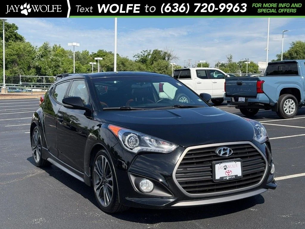 2016 Hyundai Veloster's photo