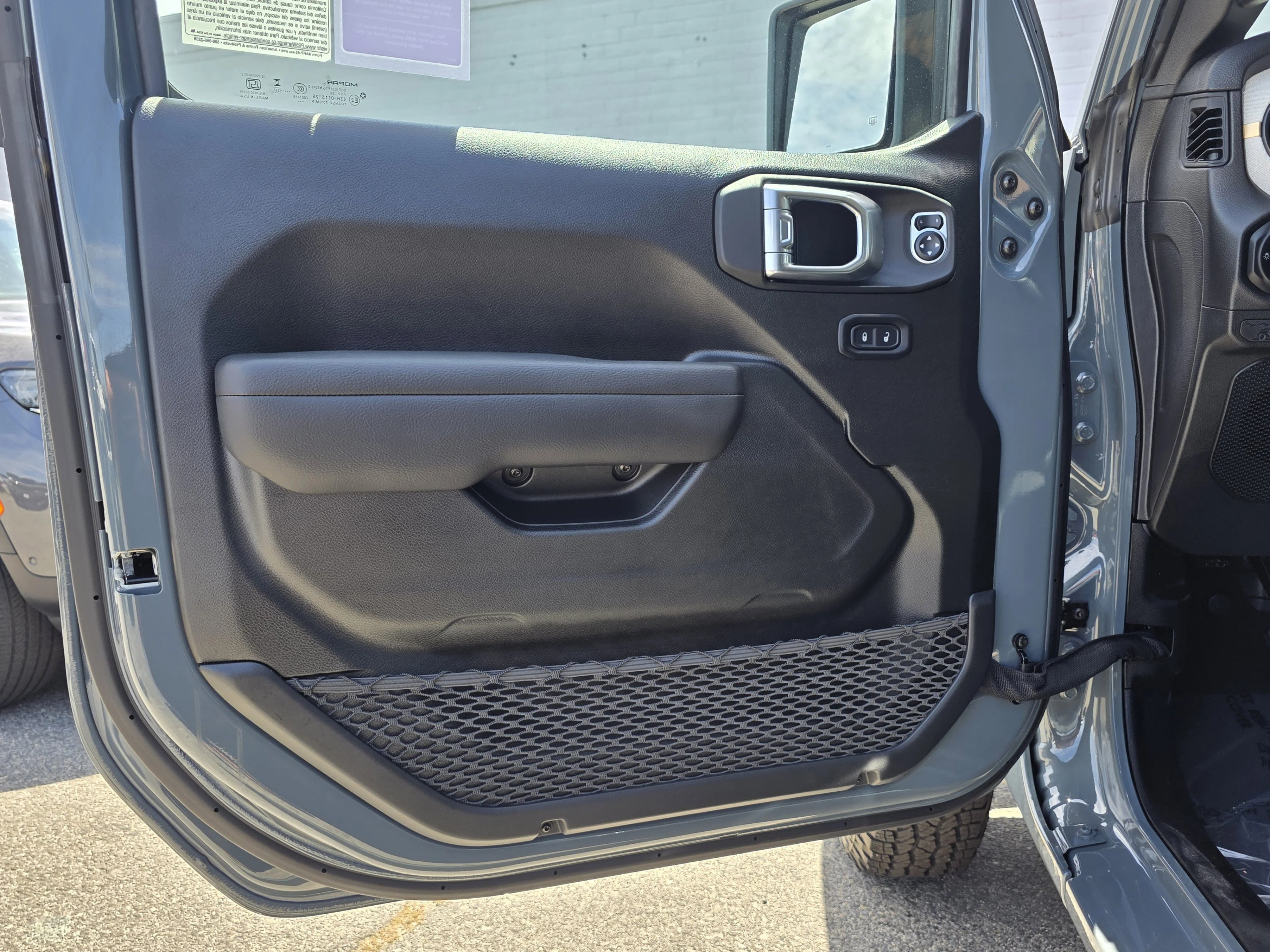 New 2026 Anvil Clearcoat Jeep Sport S image 11