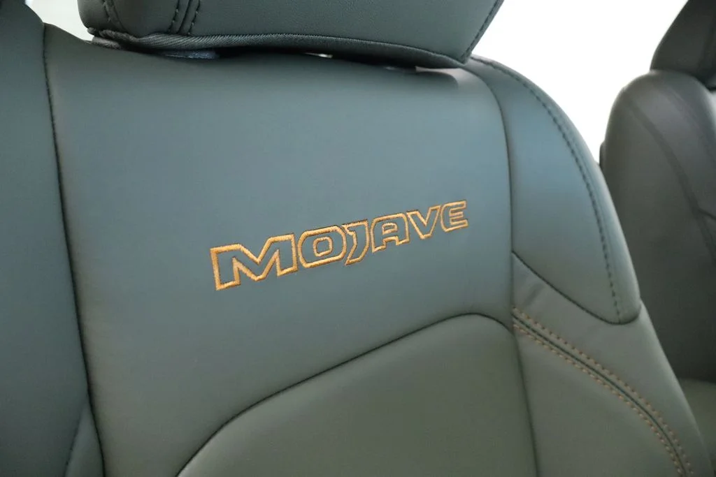 New 2026 Black Clearcoat Jeep Mojave image 29