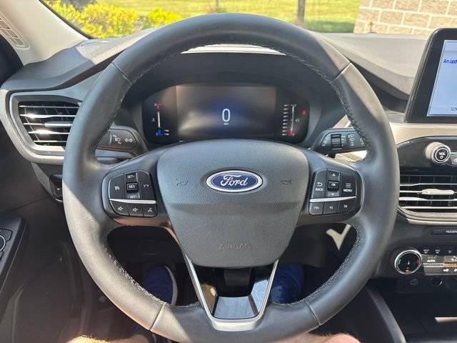 Used 2023 White Ford Active image 17
