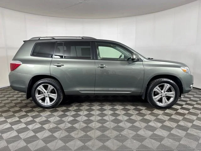 Used 2009 Toyota Highlander Sport with VIN JTEES43A392141072 for sale in Kalispell, MT