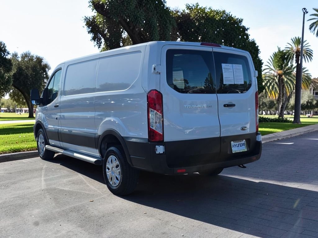 Used 2025 White Ford Base image 7