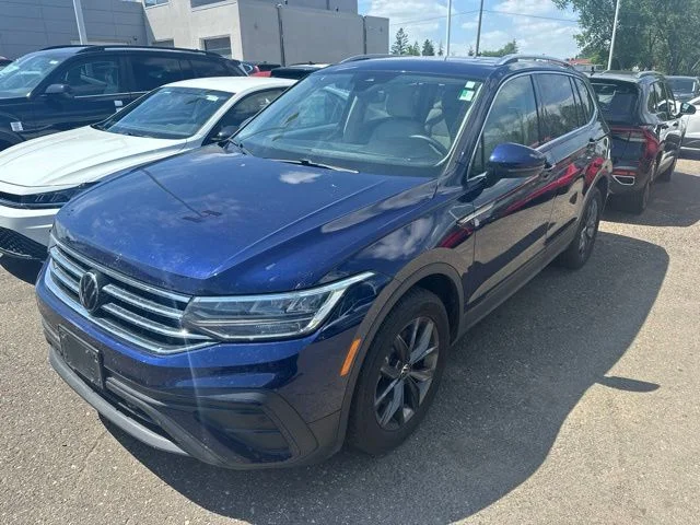 Certified Used 2023 Blue Volkswagen 2.0T SE image 7