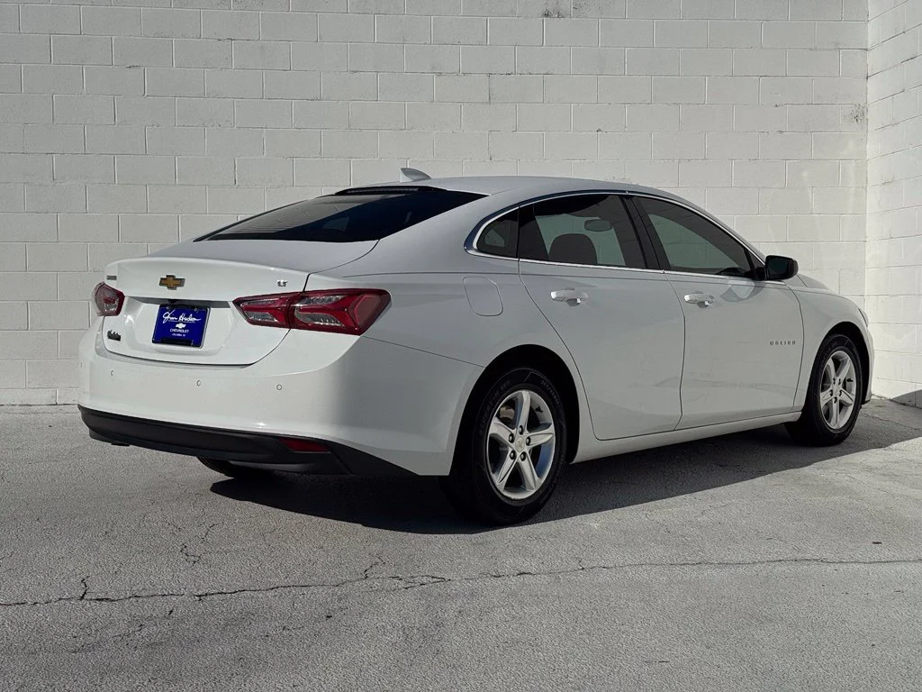 Used 2022 SUMMIT WHITE Chevrolet LT image 12
