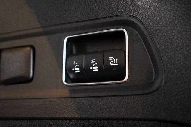 Certified Used 2026 Blue Mercedes-Benz GLS 450 image 38