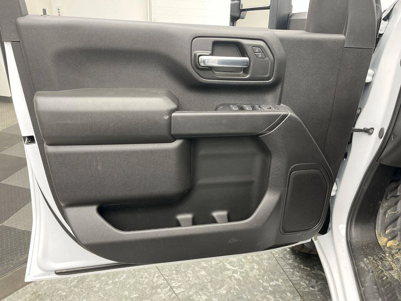 2026 GMC Sierra 2500HD Pro - Photo 6
