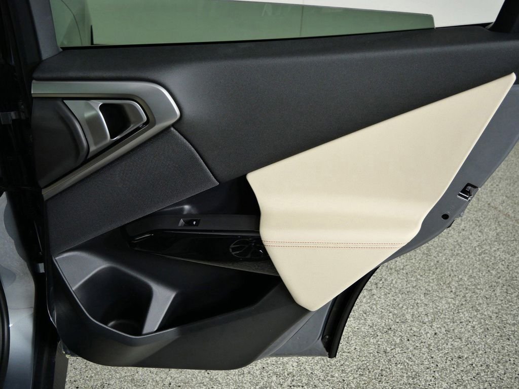Used 2026 Skyscraper Grey Metallic BMW 30 xDrive image 25