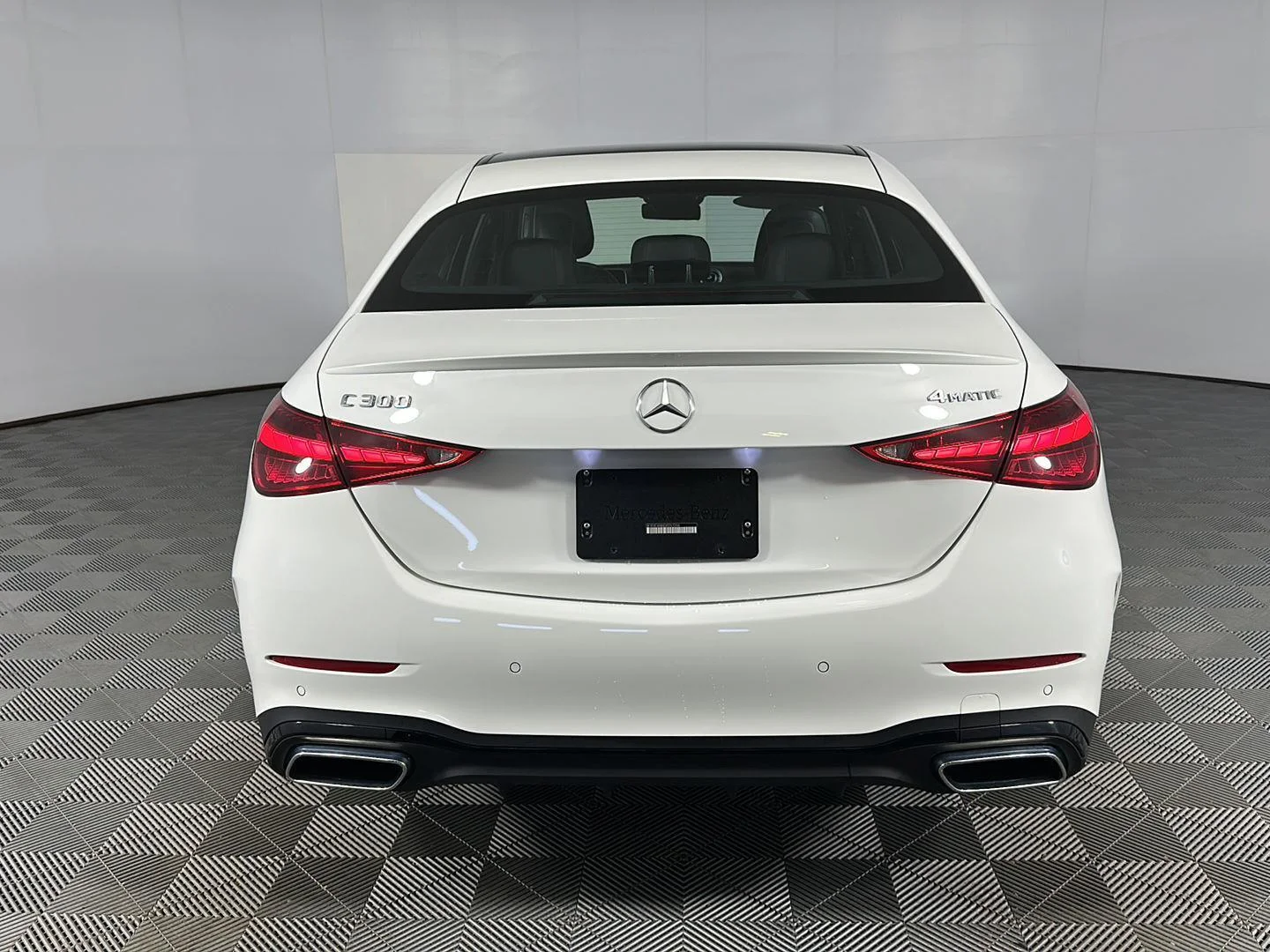 Used 2025  Mercedes-Benz C 300 image 21