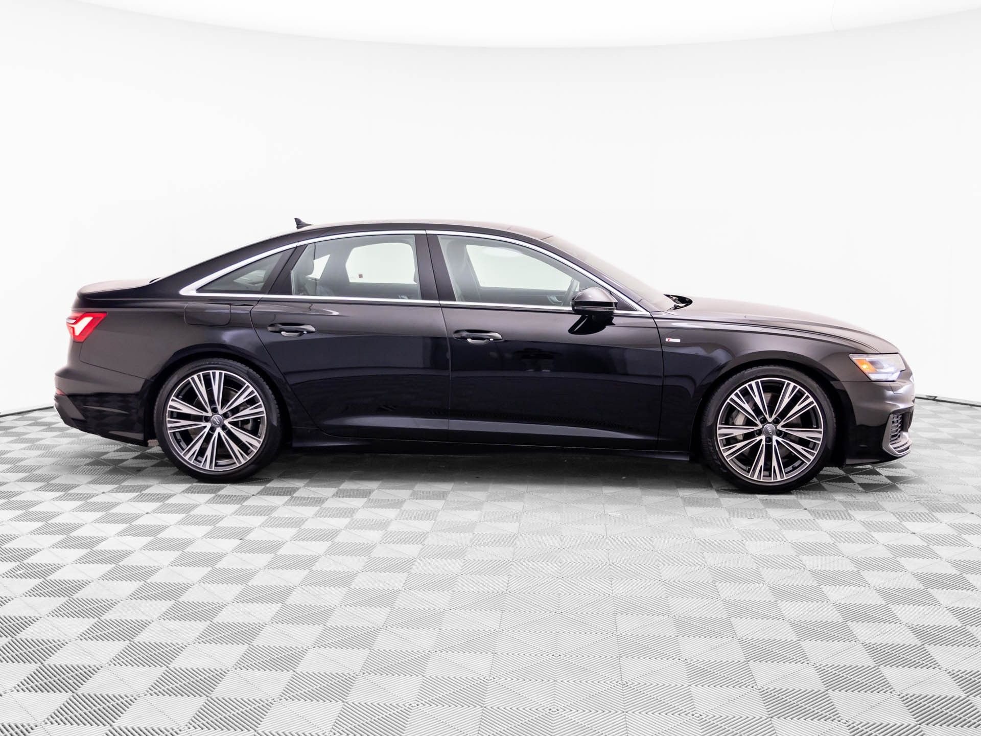 Used 2019 Black Audi 3.0T Premium Plus image 8