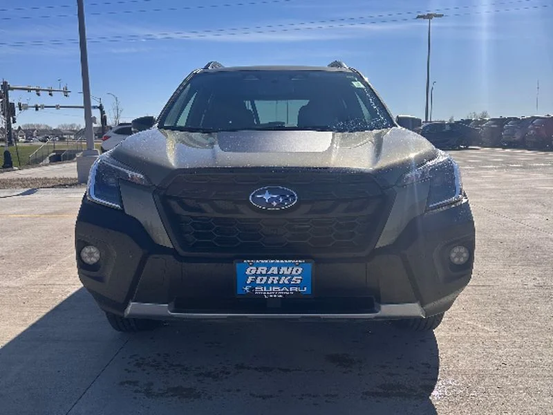 Used 2022 Autumn Green Metallic Subaru Wilderness image 3