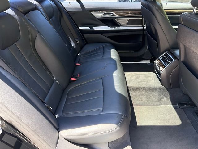 Used 2019 Black BMW 740i image 15