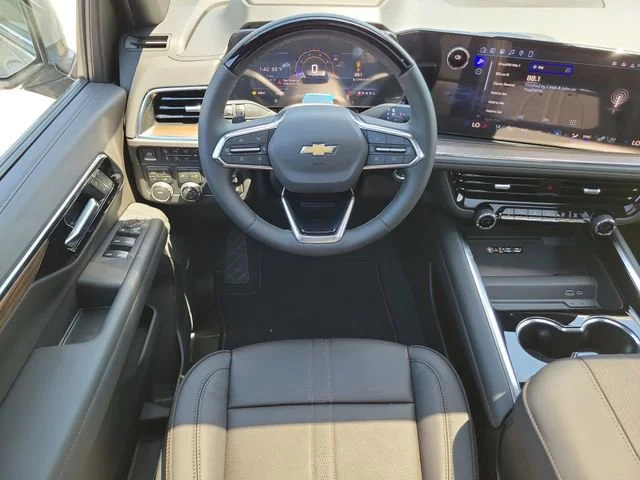 2026 Chevrolet Suburban High Country - Photo 17