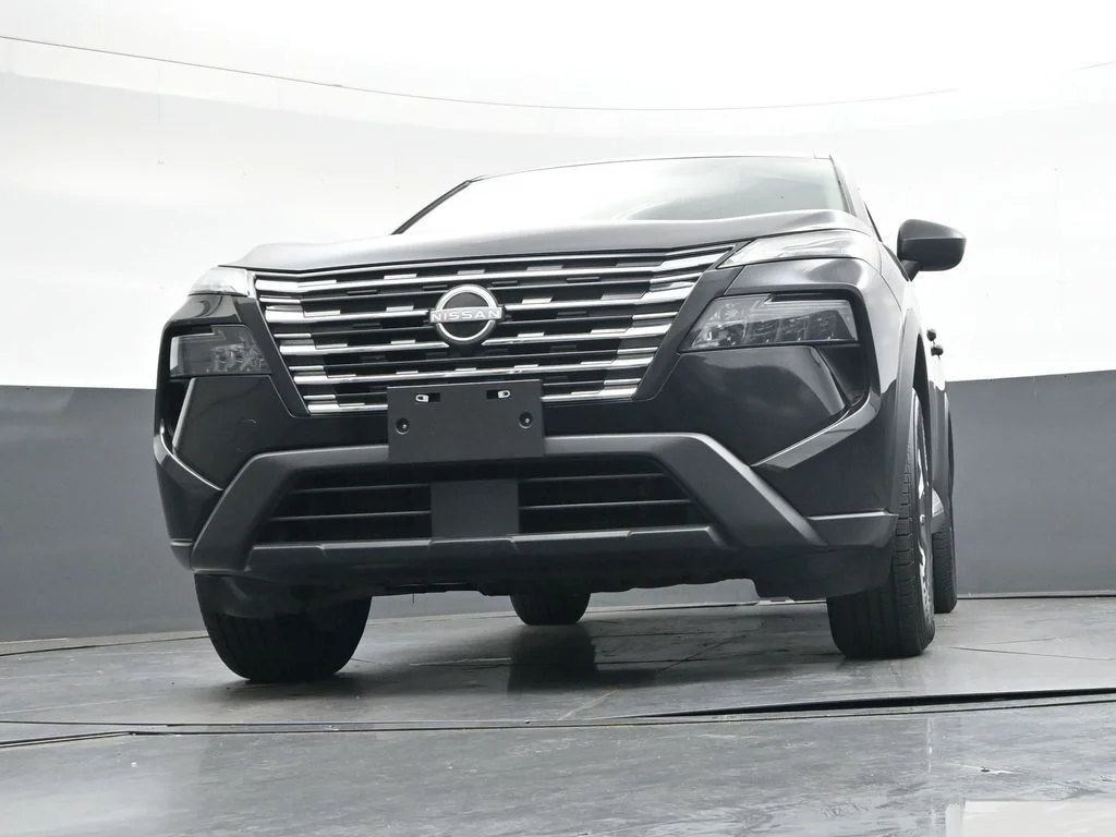 Used 2024 Black Nissan S image 41