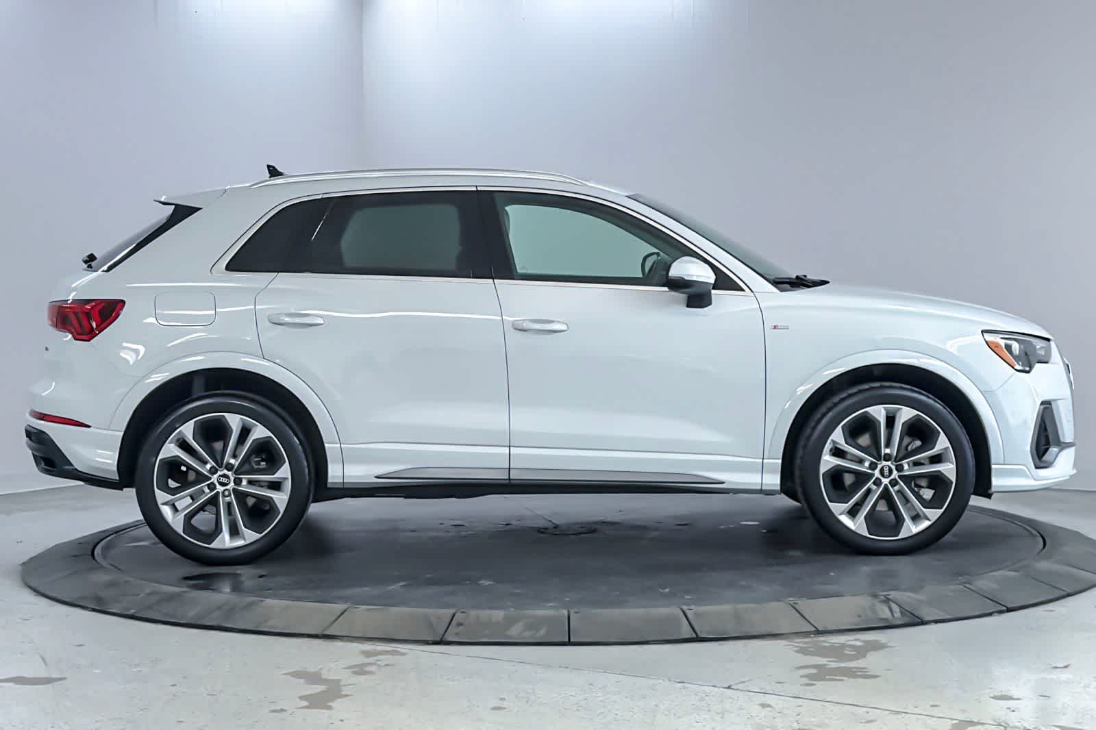 Used 2021 White Audi S line Premium image 8