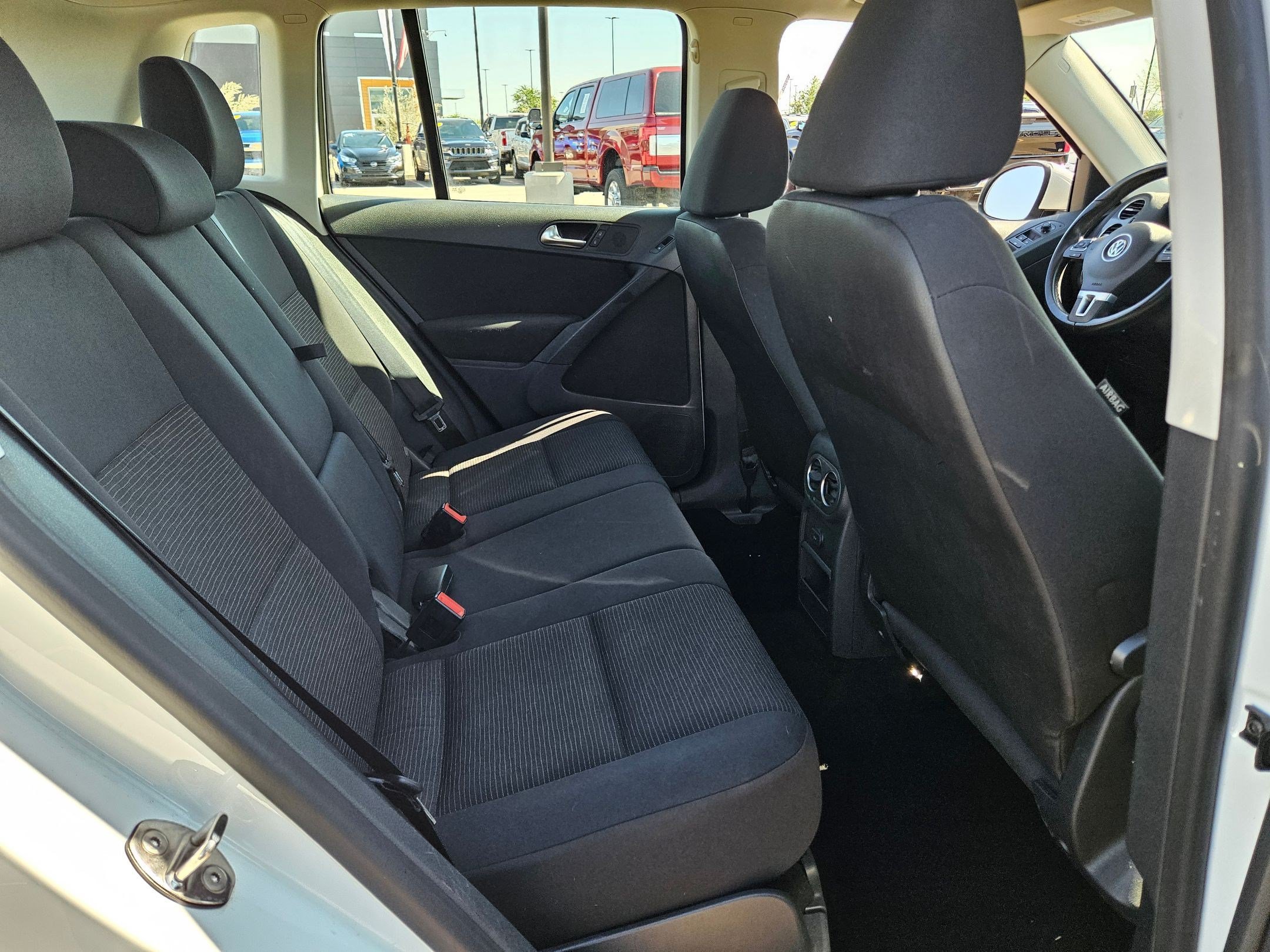 Certified Used 2017 White Volkswagen 2.0T image 25