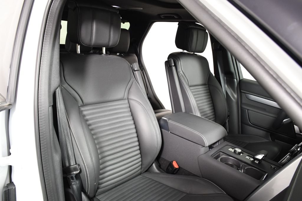Certified Used 2025 Fuji White Land Rover Dynamic SE image 20
