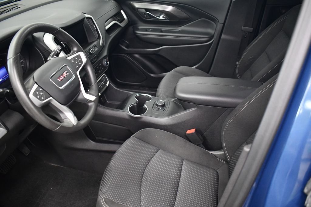 Used 2024 Downpour Metallic GMC SLE image 26