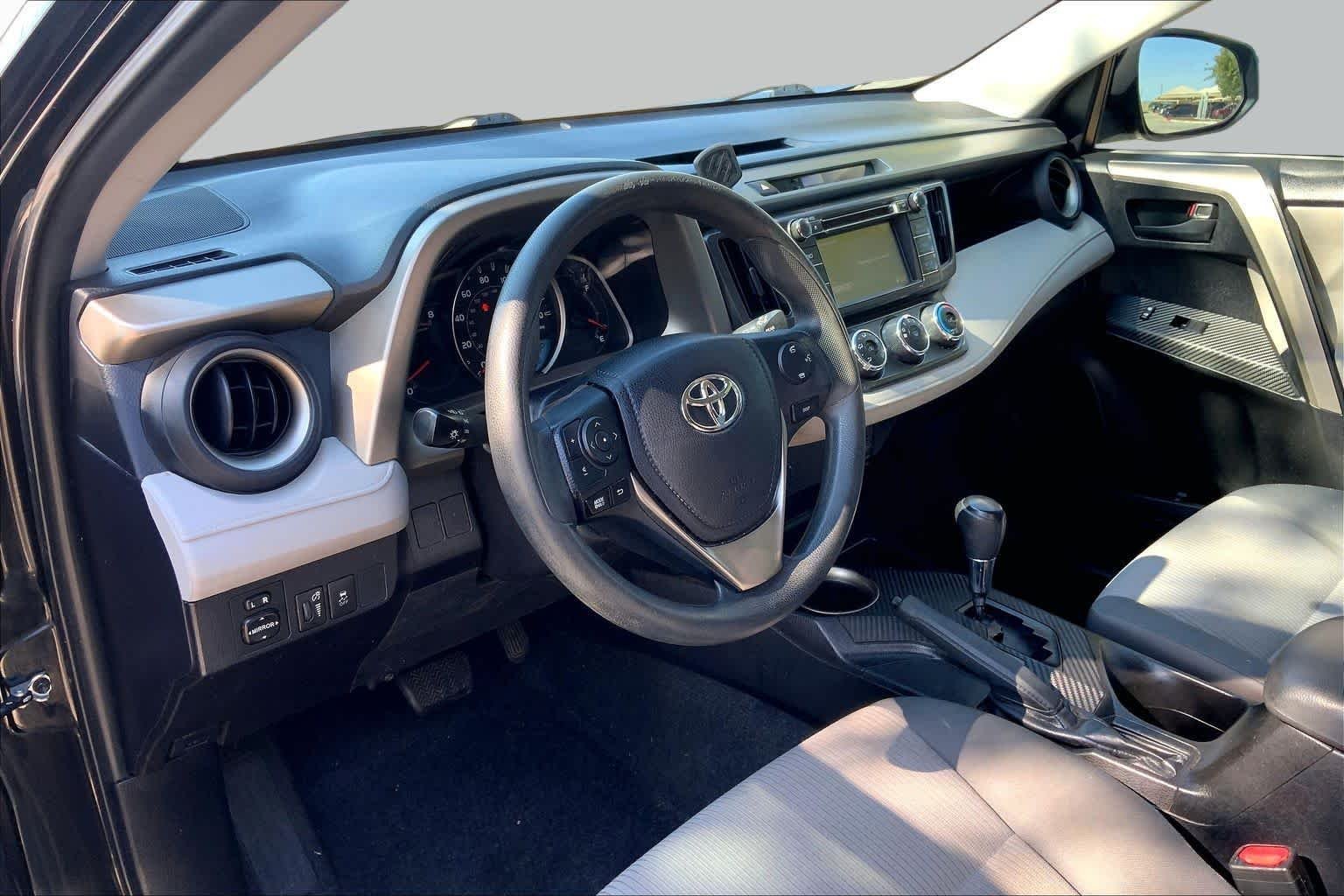 Used 2015 Black Toyota LE image 18
