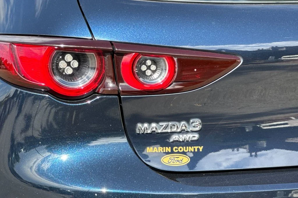 Used 2019 Crystal Blue Mazda Preferred image 27