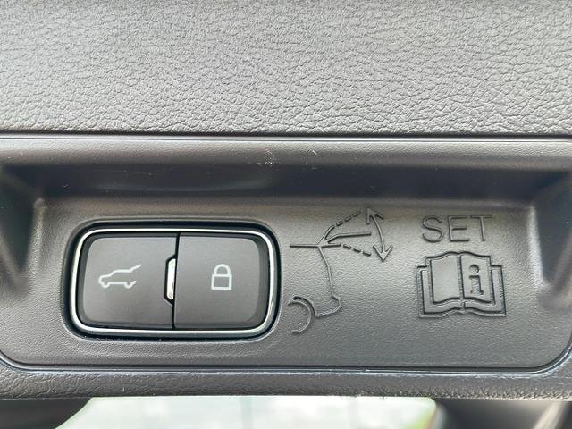 New 2026 Carbonized Gray Metallic Ford ST-Line image 32