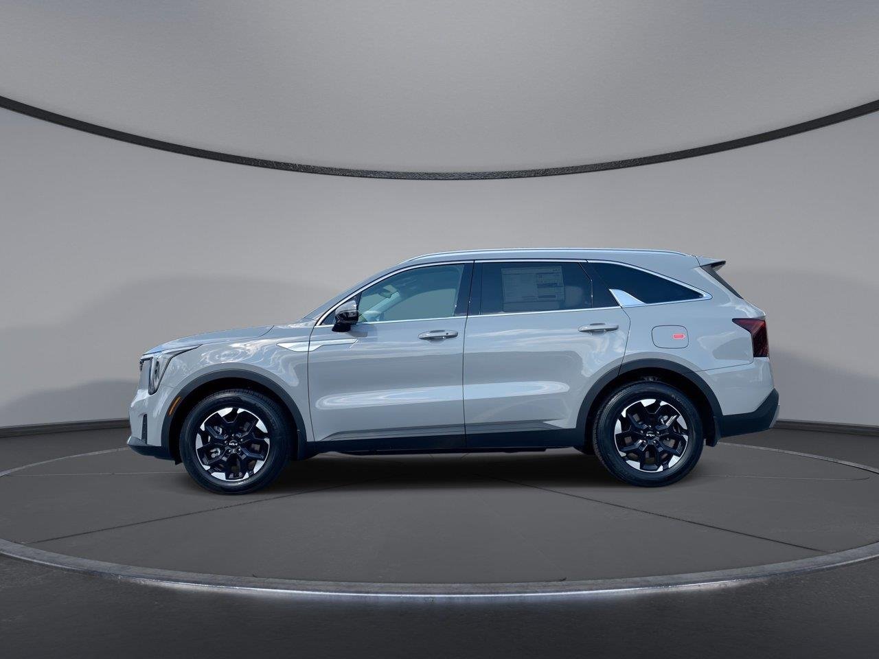 New 2026 Wolf Gray Kia S image 5
