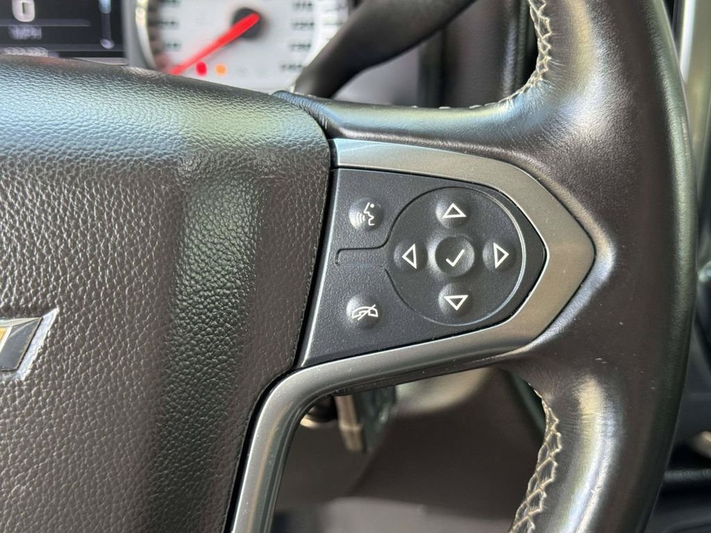 Used 2015 White Chevrolet LT image 13