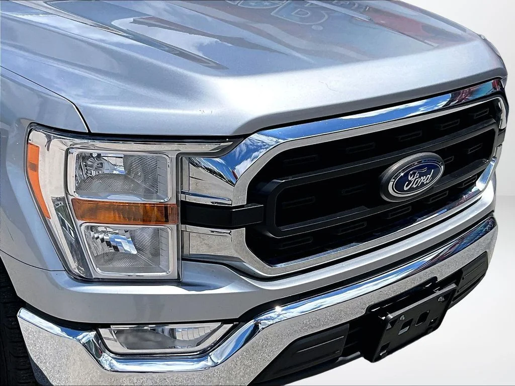 Used 2021 Silver Ford XLT image 27