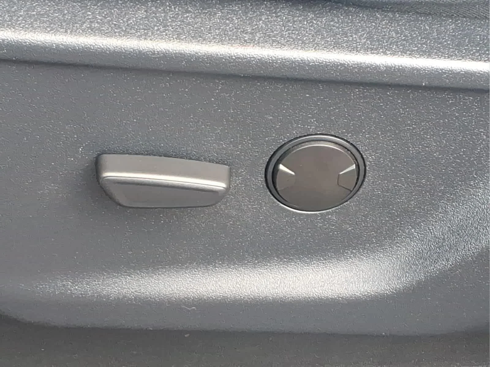Used 2023 Stone Gray Metallic Ford XLT image 16