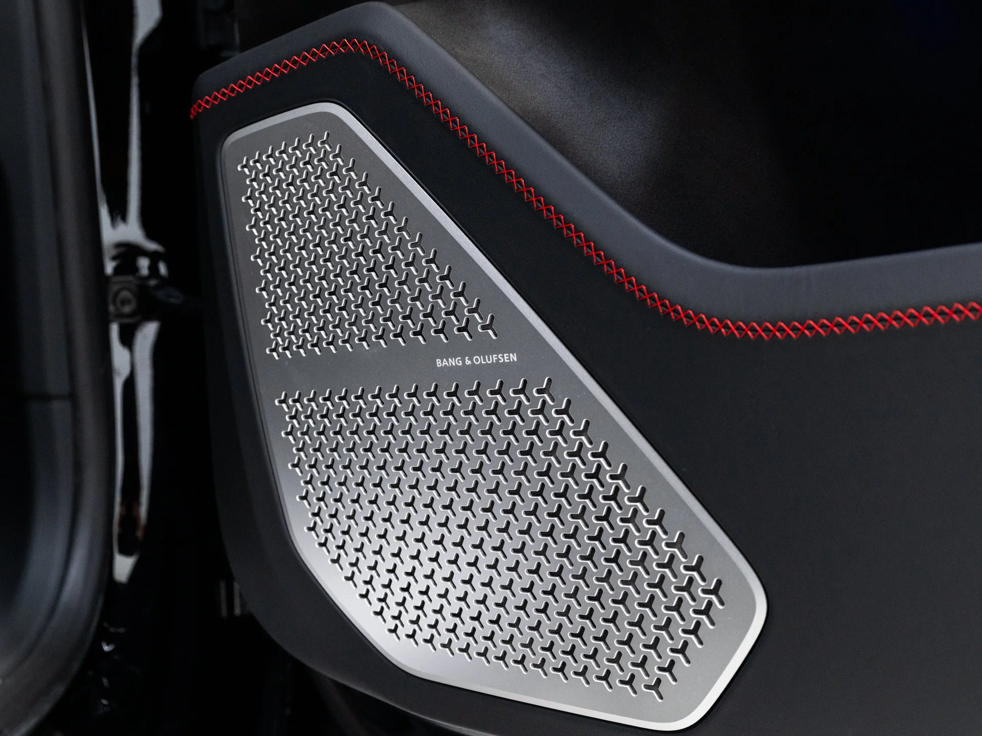 Used 2025 Nero Noctis Metallic Lamborghini SE image 72