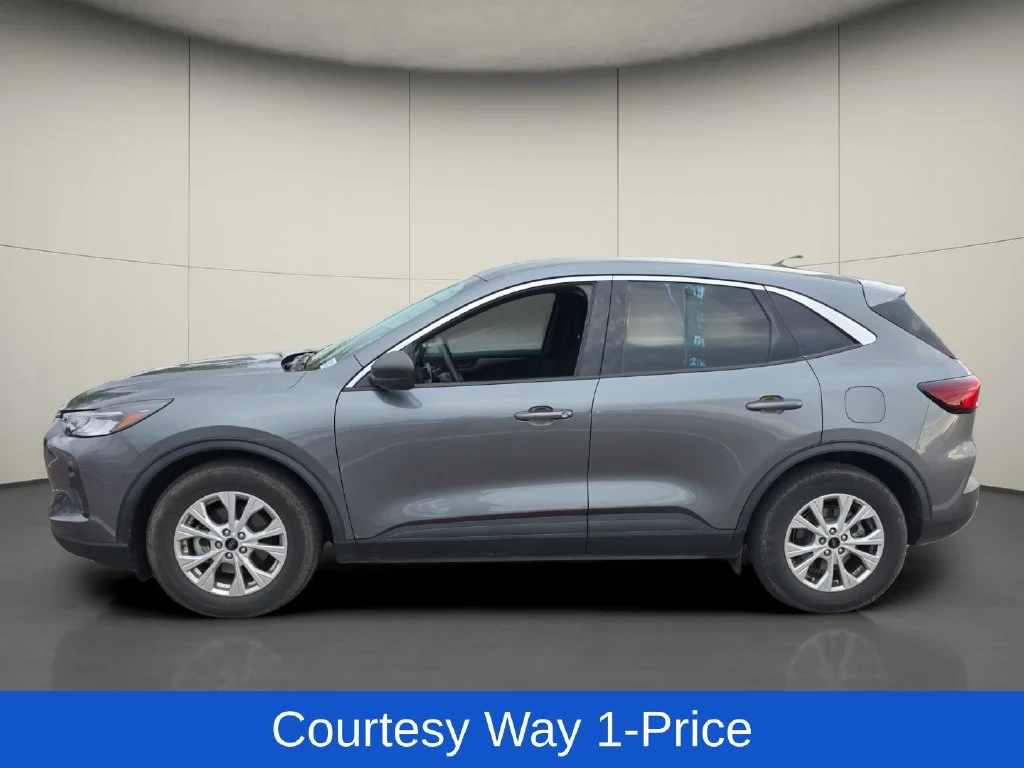 Used 2024 Gray Ford Active image 5