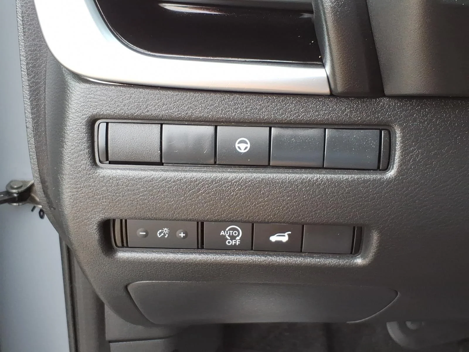 Used 2025 Boulder Gray Pearl Nissan Rock Creek image 14