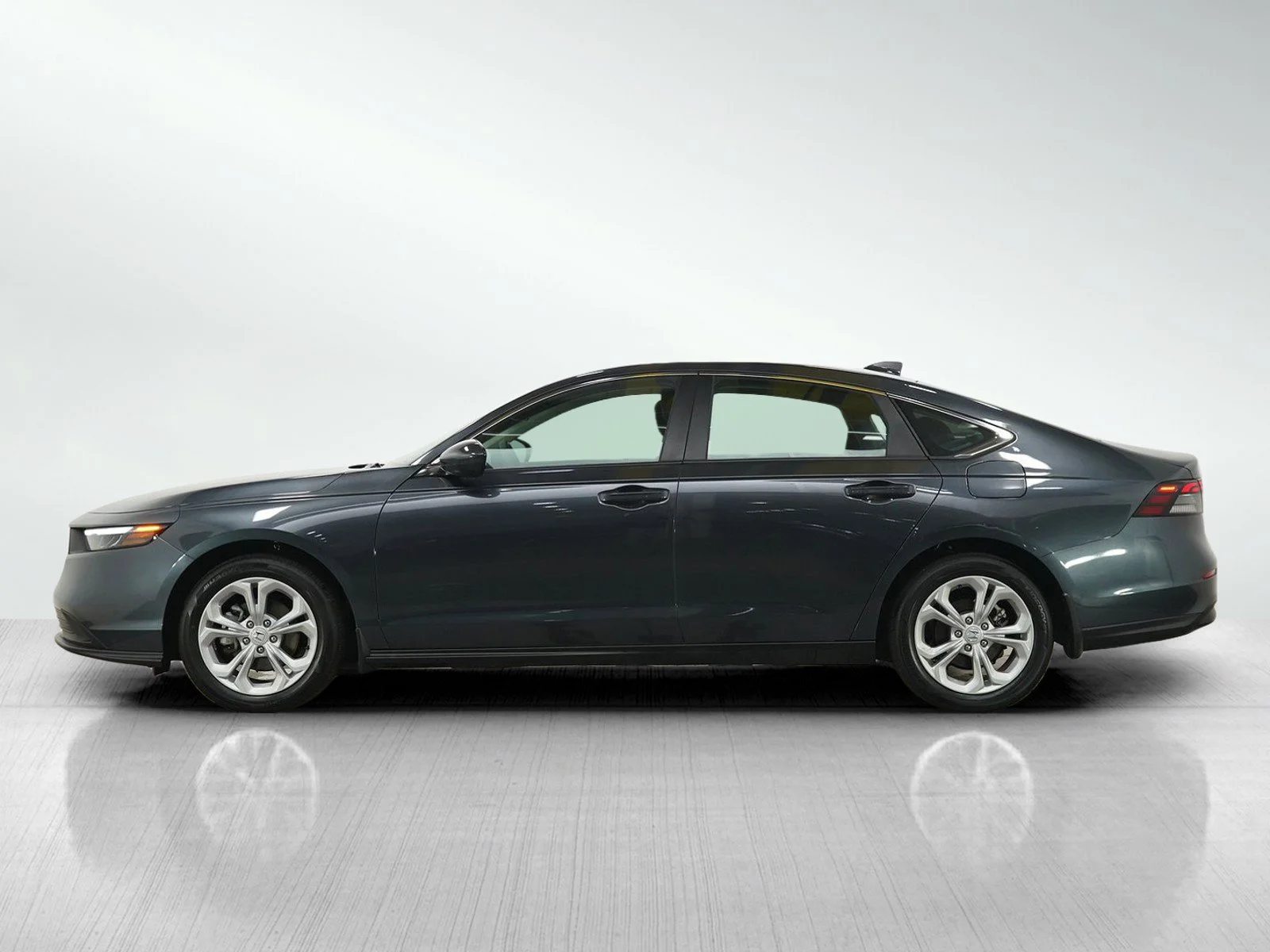 Used 2024 Honda Accord LX with VIN 1HGCY1F29RA088138 for sale in Burnsville, Minnesota