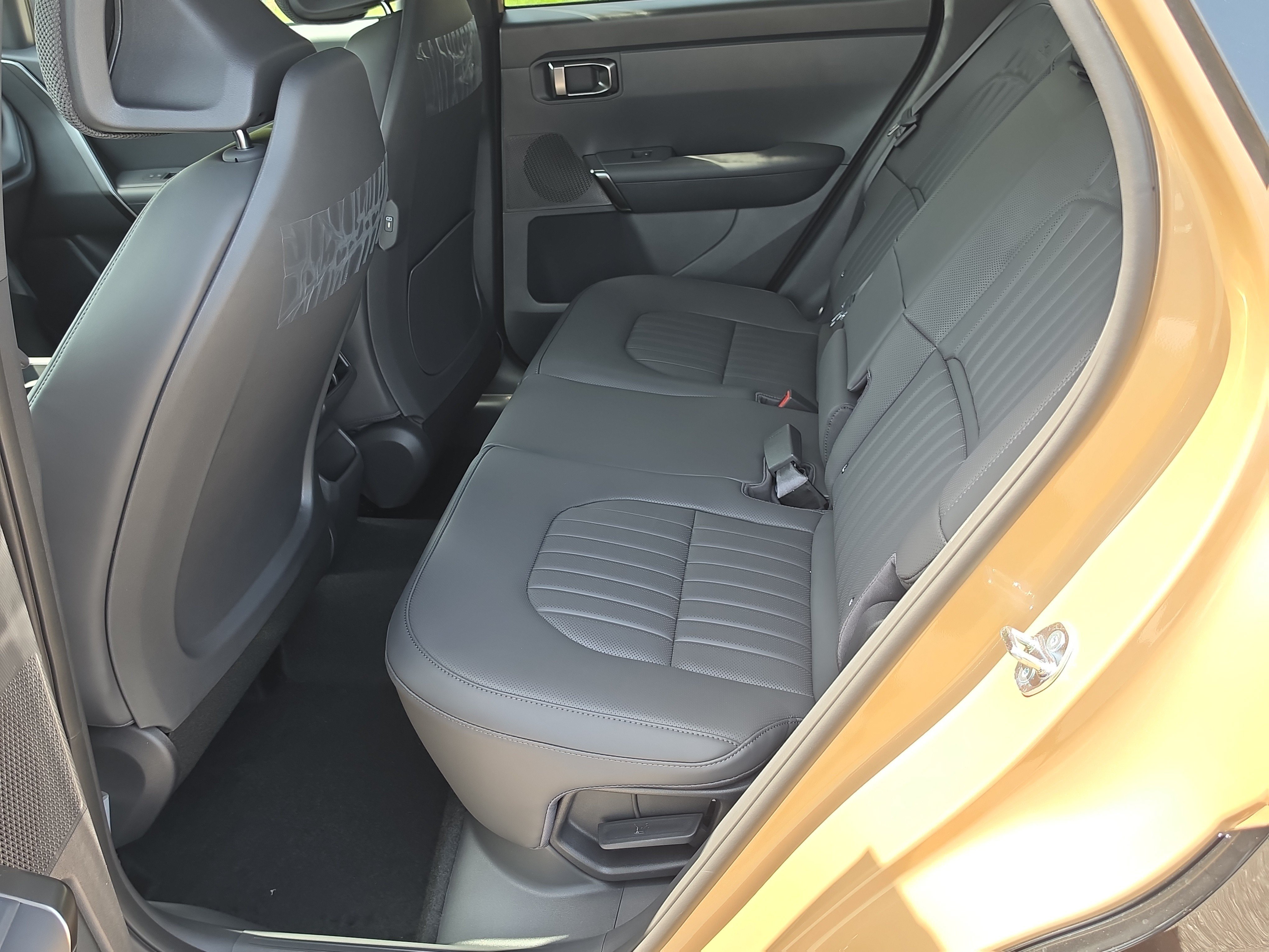 New 2027 Terrain Brown Kia X-Line S image 17