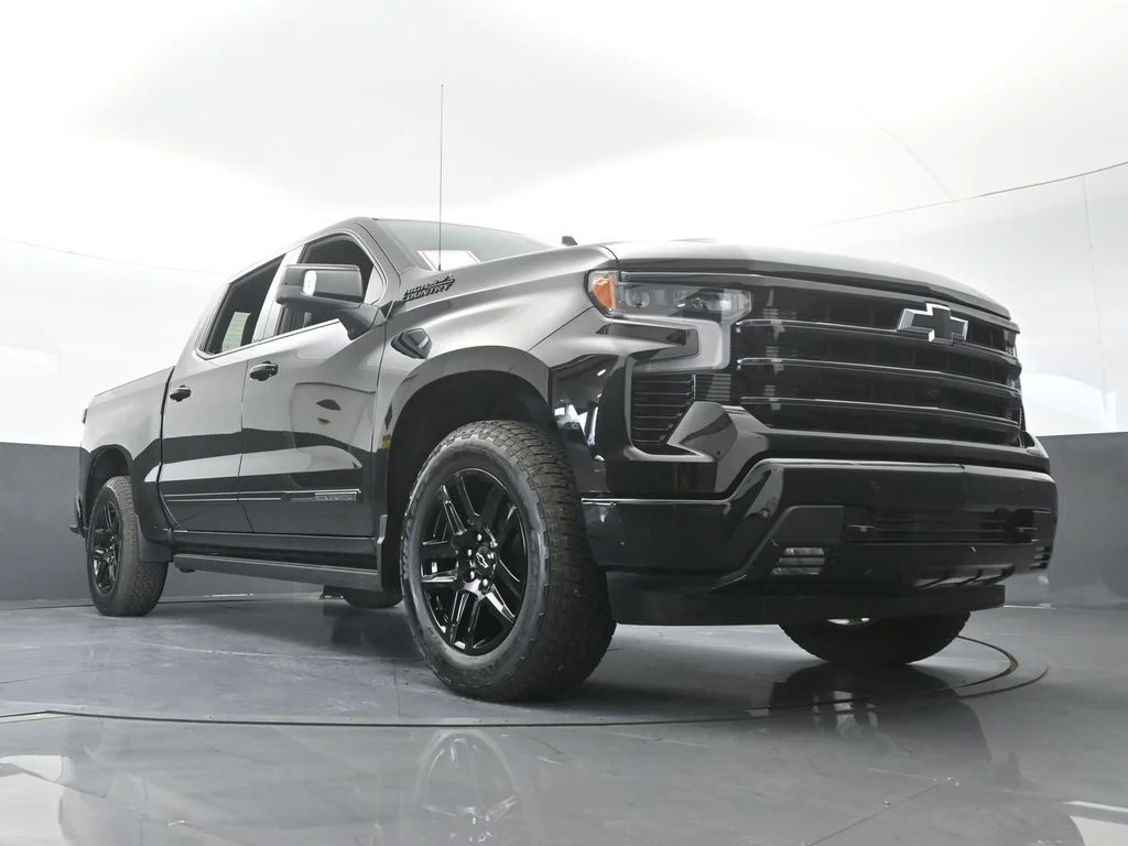 Used 2026 Black Chevrolet High Country image 73